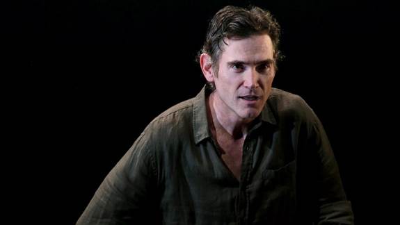 Macintosh HD:Users:fernsiegel:Desktop:harryclarke0226_billy_crudup_as_harry_clarke_photo_by_carol_rosegg_-h_2017.jpg