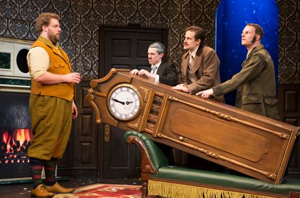 BWW Review: Brit-Farce THE PLAY THAT GOES WRONG Literally Brings Down The House