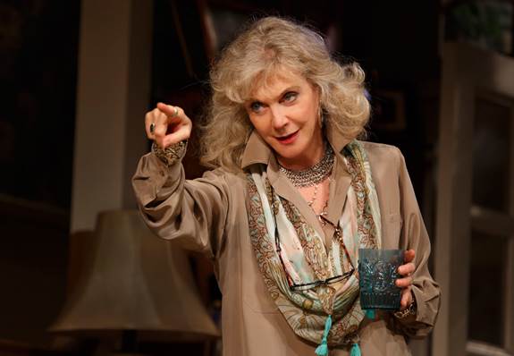 THE COUNTRY HOUSE