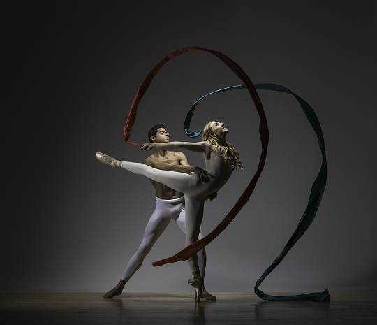 Kathryn Posin Dance Company- Voices of Bulgaria and America