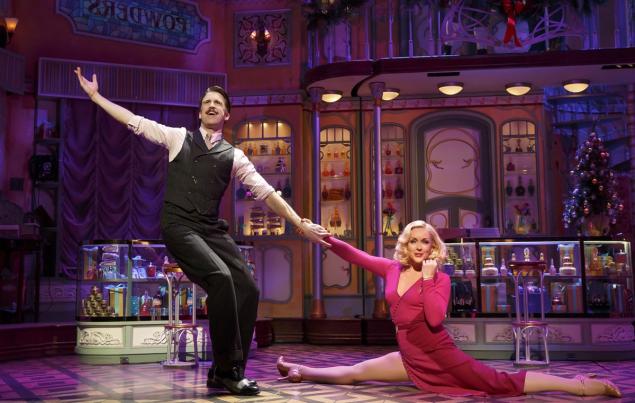 Gavin Creel and Jane Krakowski take center stage.
