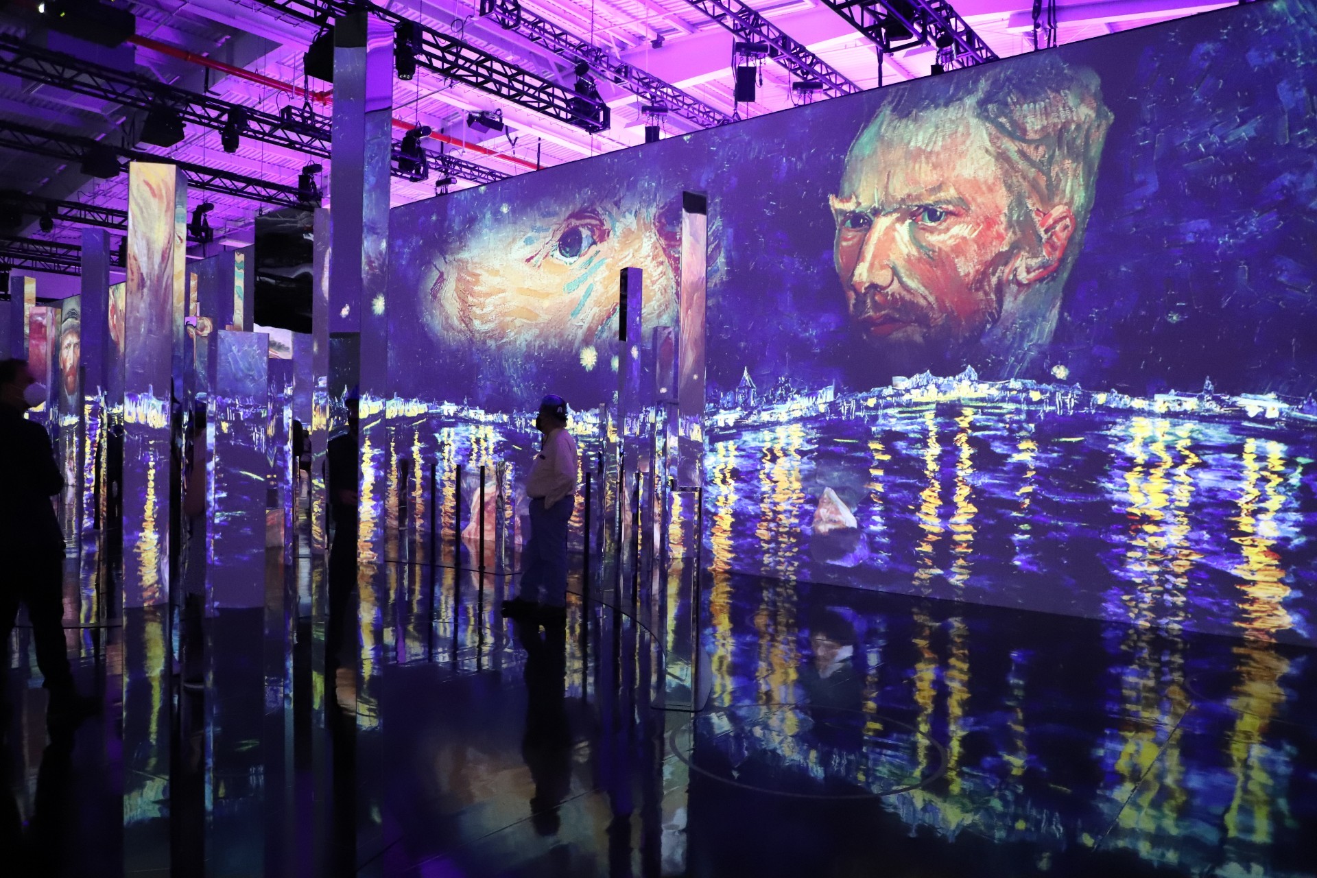 https://www.vangoghnyc.com/