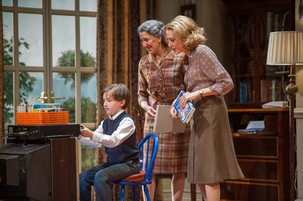 Luke Niehaus, Beth Dixon (center) and Jan Maxwell in ‘The City of Conversation’