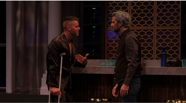 A person talking to another person with low confidence